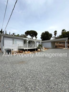 Move in Special!! $1000 off 1st Month's Rent!! – photo 1