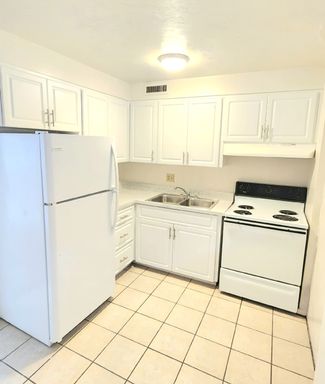 St. Croix Apartments – photo 1