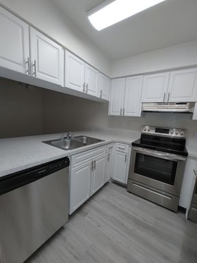 3/2.5 Townhome @ Casablanca West. – photo 1