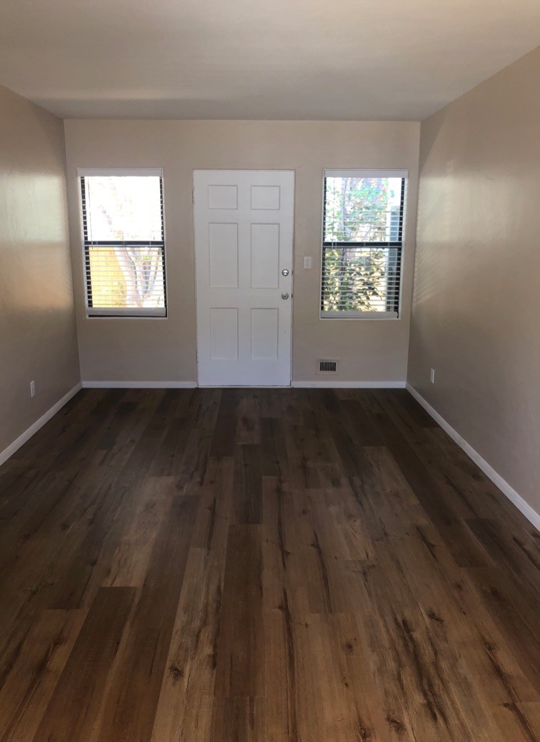 San Diego Apartment: 1043 Diamond Street