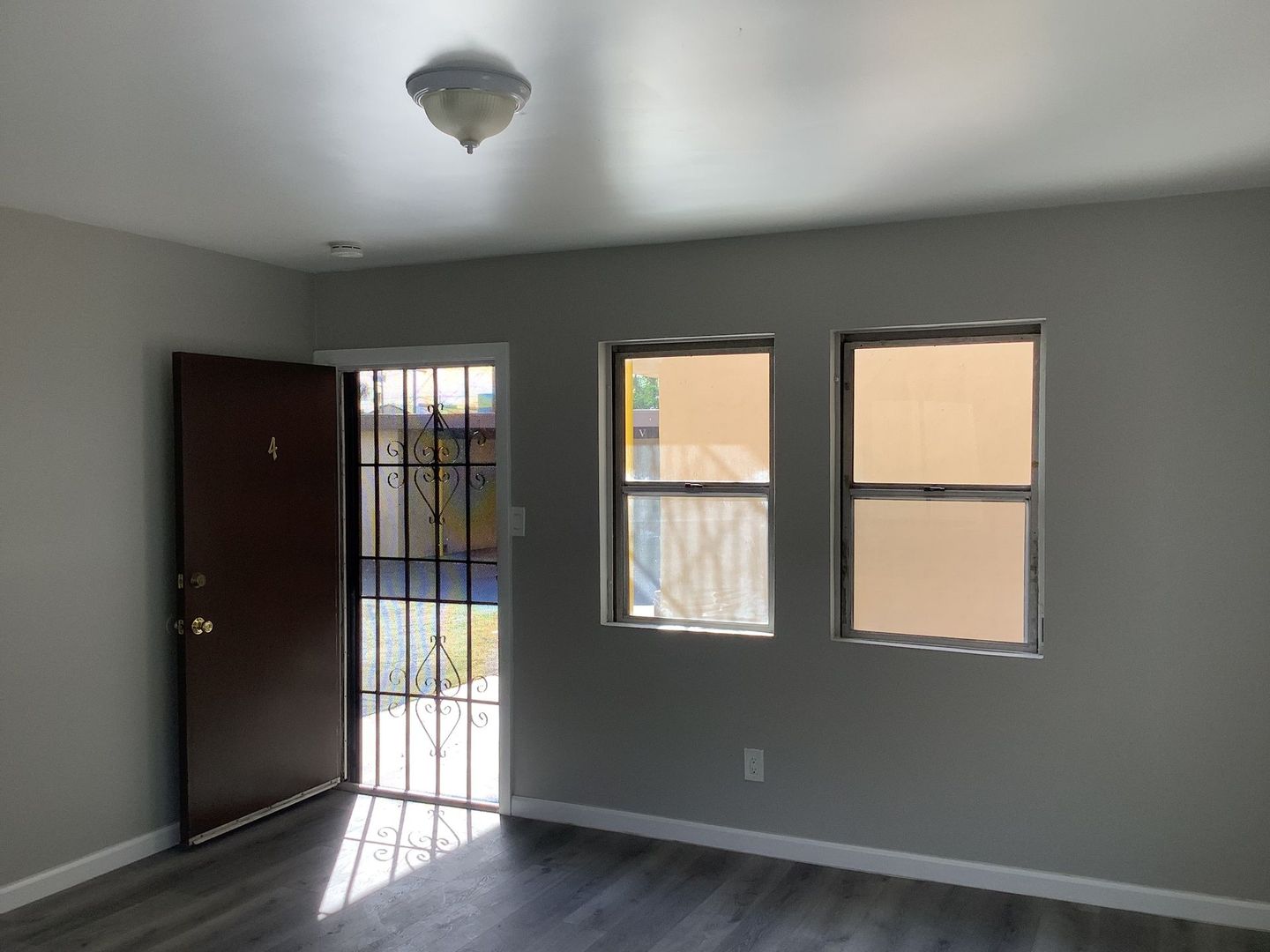 Cudahy Apartment: 8202 Wilcox Ave.