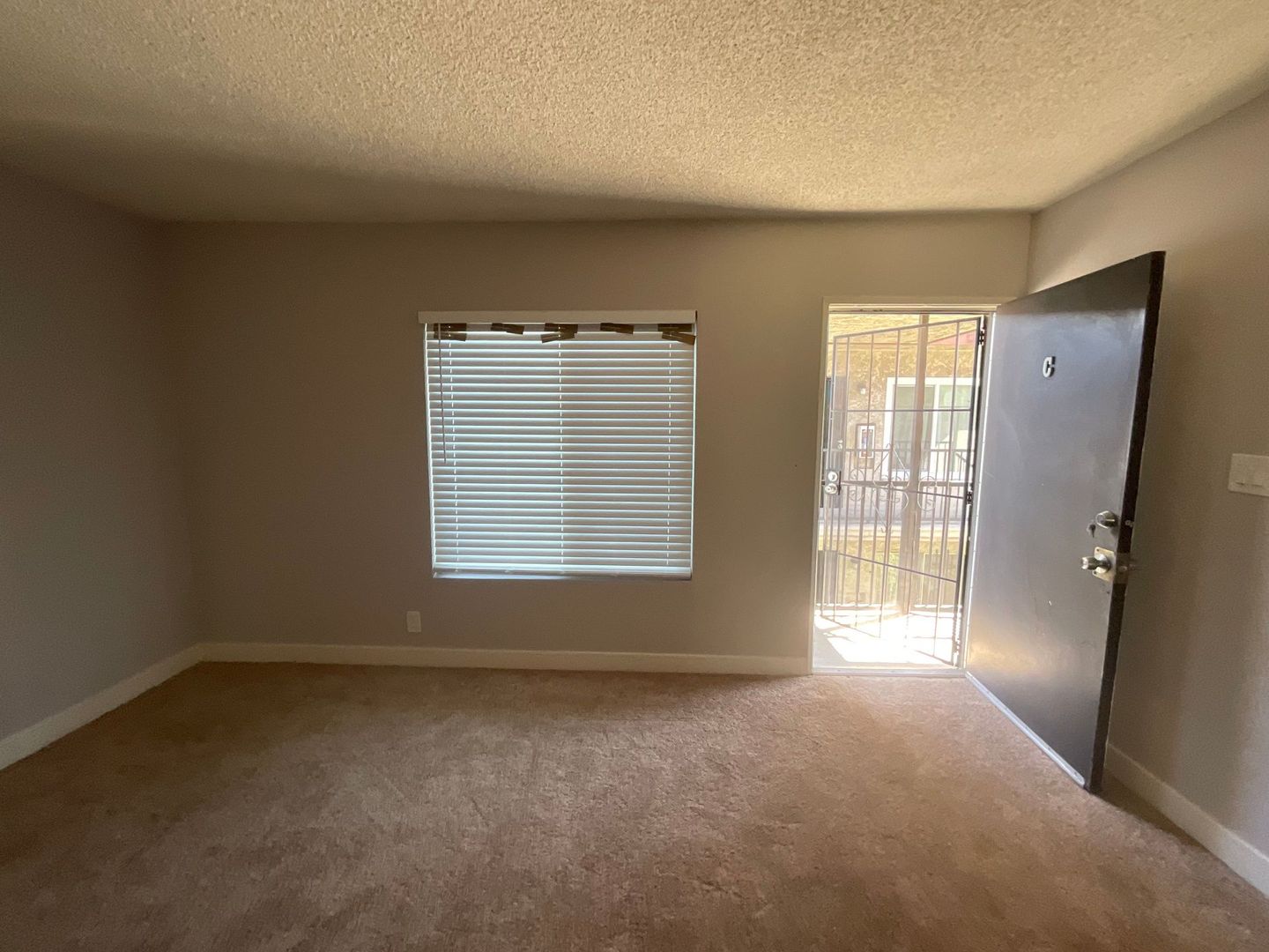 Harbor City Apartment: 1658-1660 Lomita Blvd.