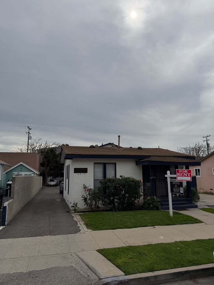 Long Beach Apartment: 3310 E Ransom Street