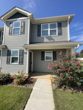 3 Bedroom 2.5 Bath Townhouse