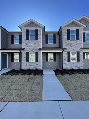 2 bd 2.5 ba townhome
