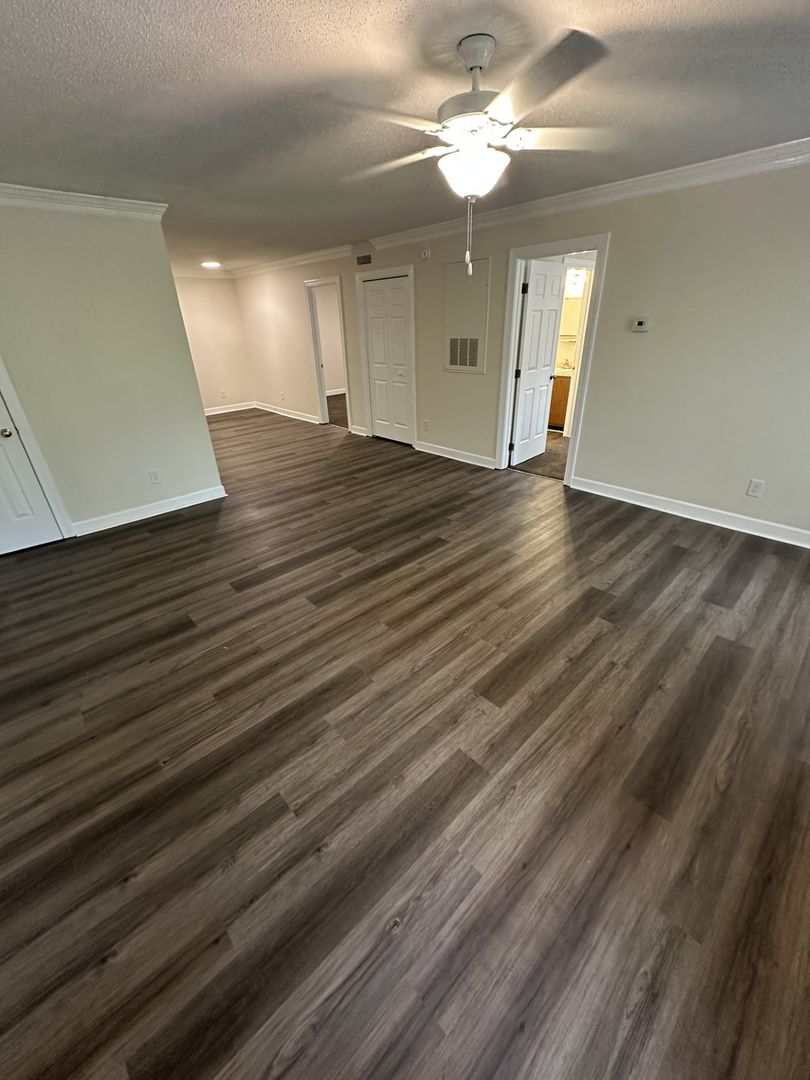 Raleigh Condo: 3502-302 Ivy Commons Drive