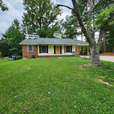 3 Bed 1.5 Bath Rental at 1208 Thames Ct, Raleigh, NC – photo 1