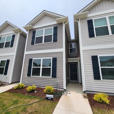 New townhome for rent North Raleigh – photo 1