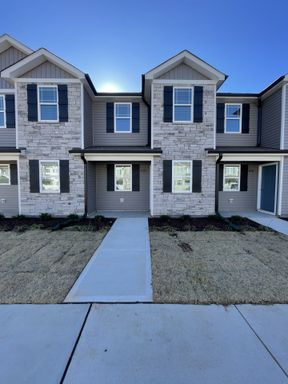 2 bd 2.5 ba townhome