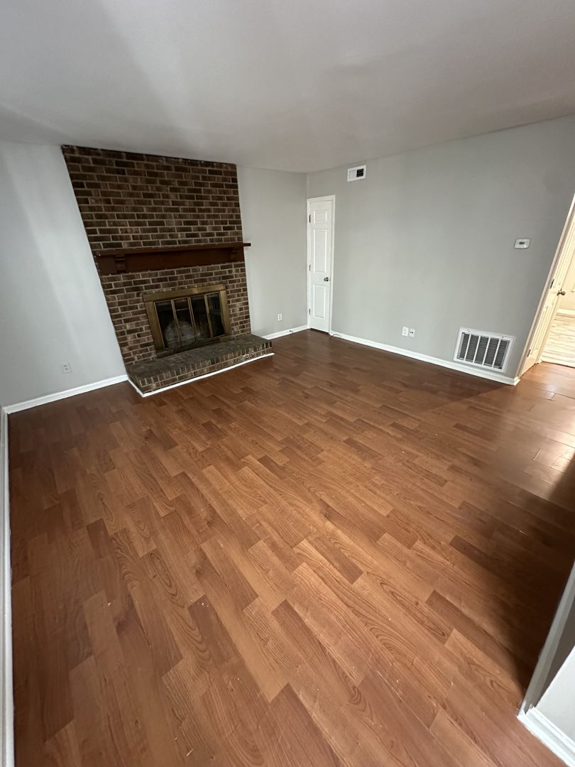 Raleigh Townhome: 925 Hearthridge Court Unit A