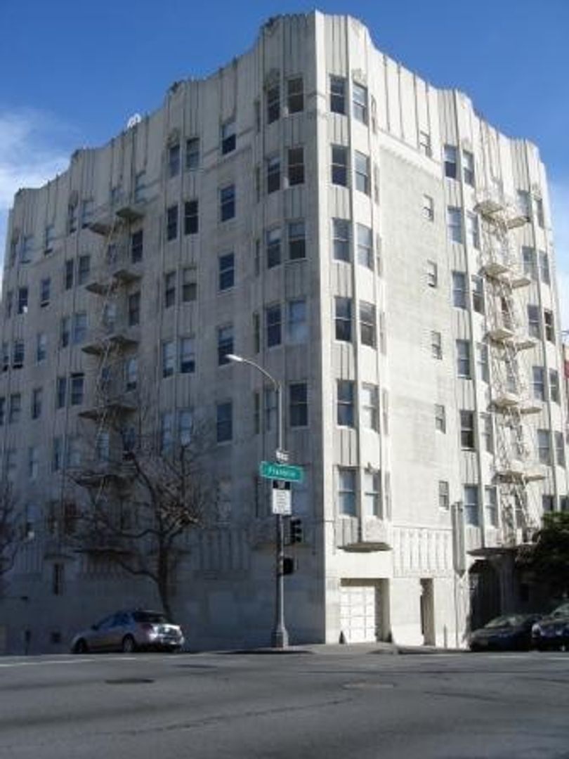 San Francisco Apartment: 1050 Franklin Street