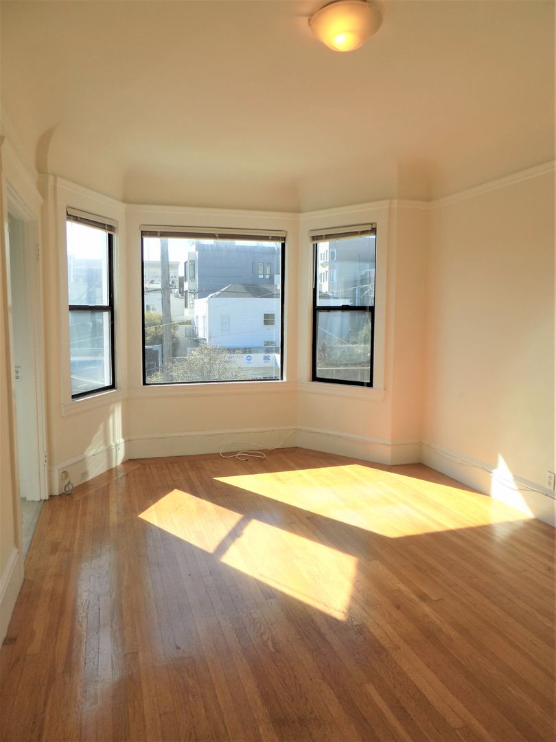 2490 California Street #6 - Main Image