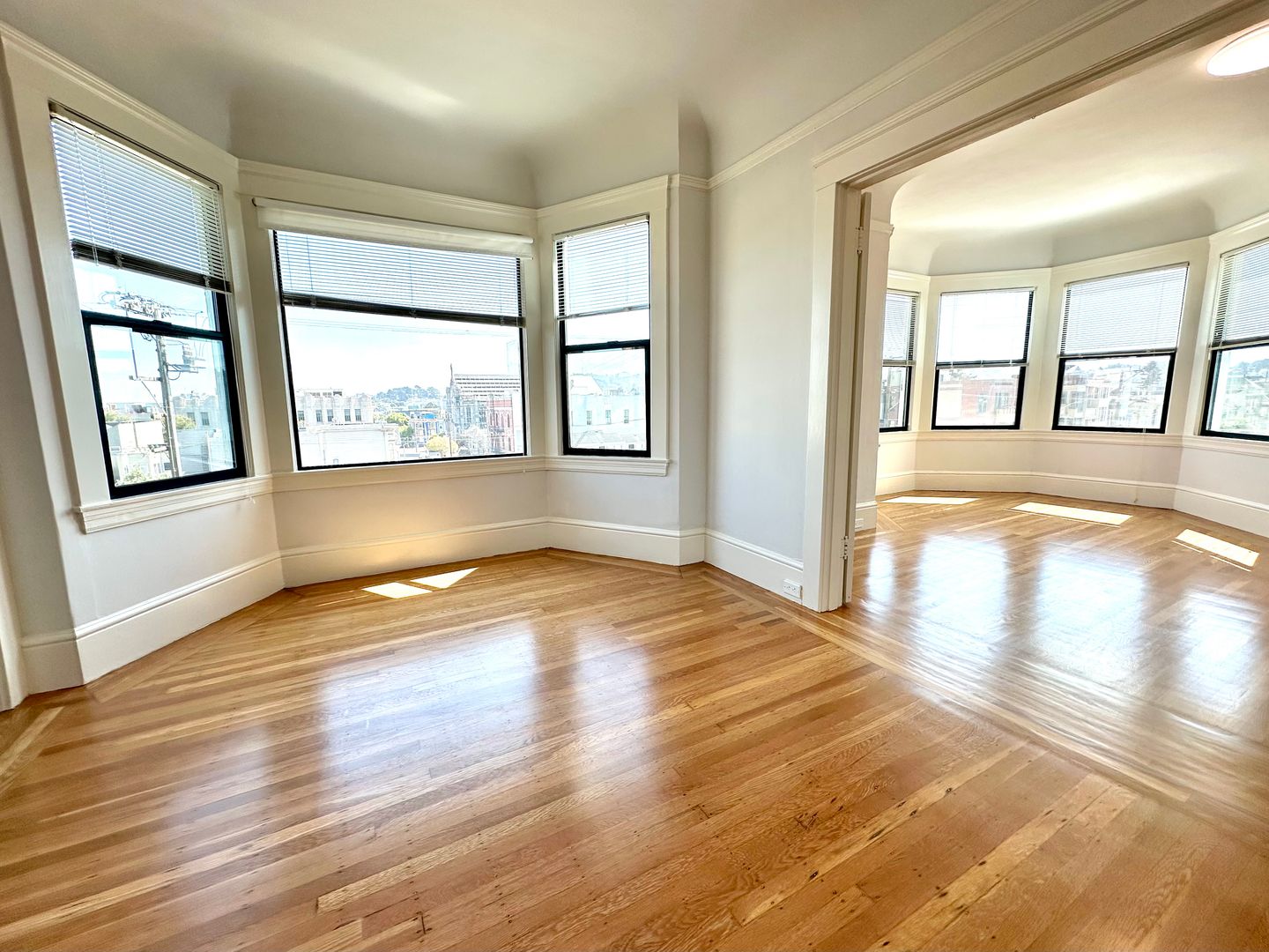 San Francisco Apartment: 2490 California Street