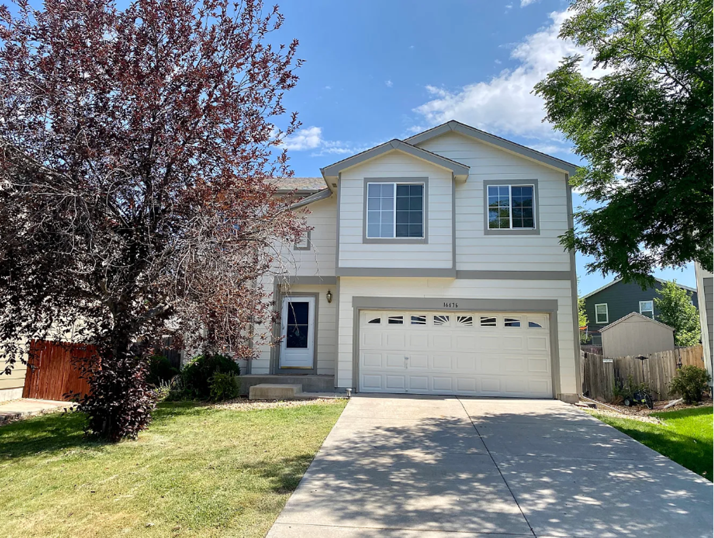 Englewood House: 16676 E Phillips Pl