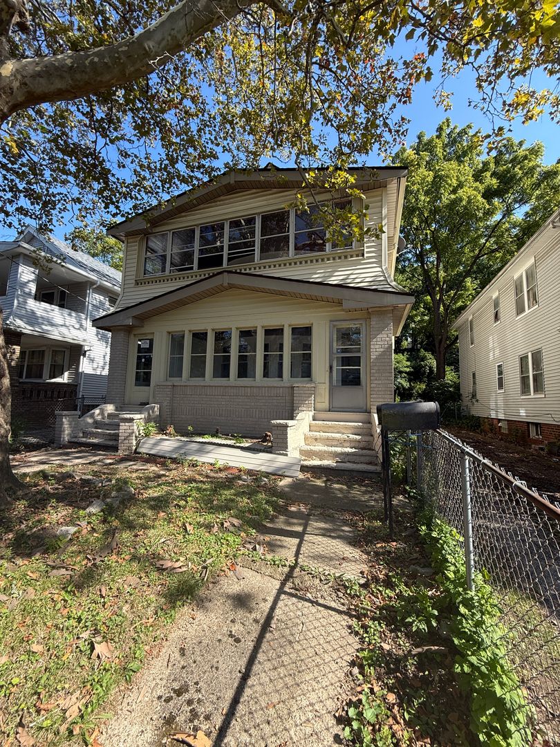 Cleveland Apartment: 16904 Endora rd