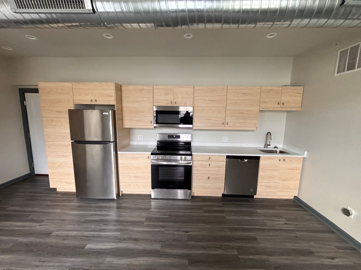 Buffalo Apartment: 50 E. Utica