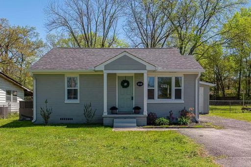 3/ 1 Home for Rent! – photo 1