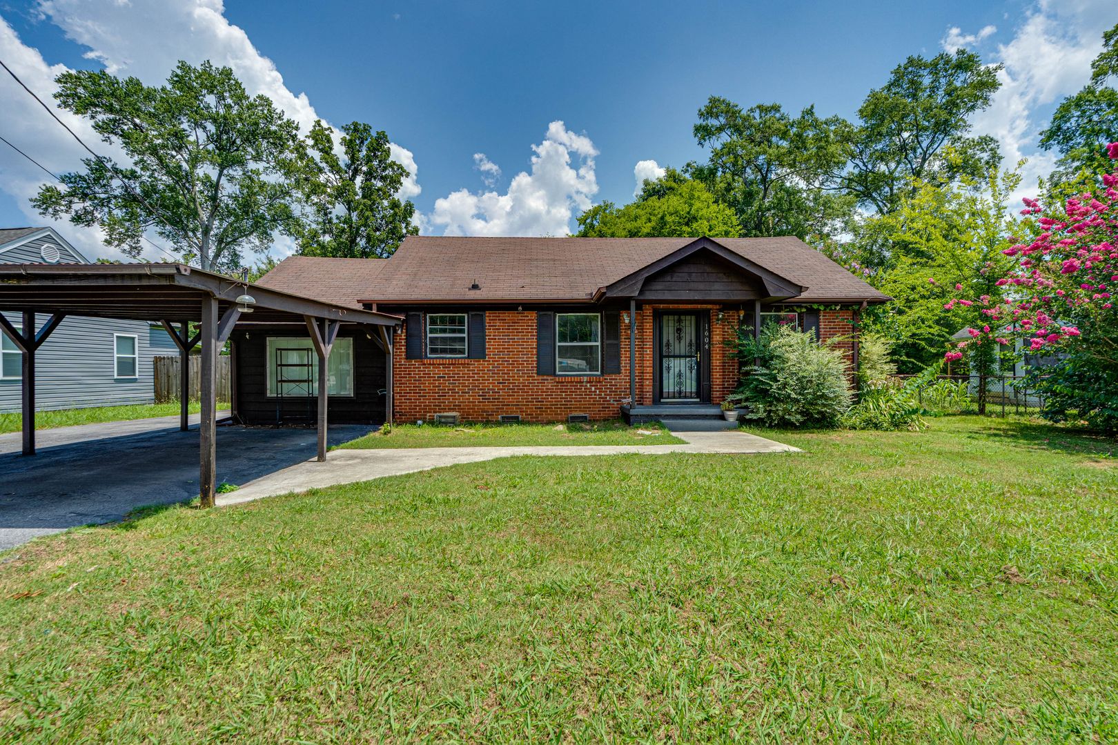 Chattanooga House: 1604 Truman Ave