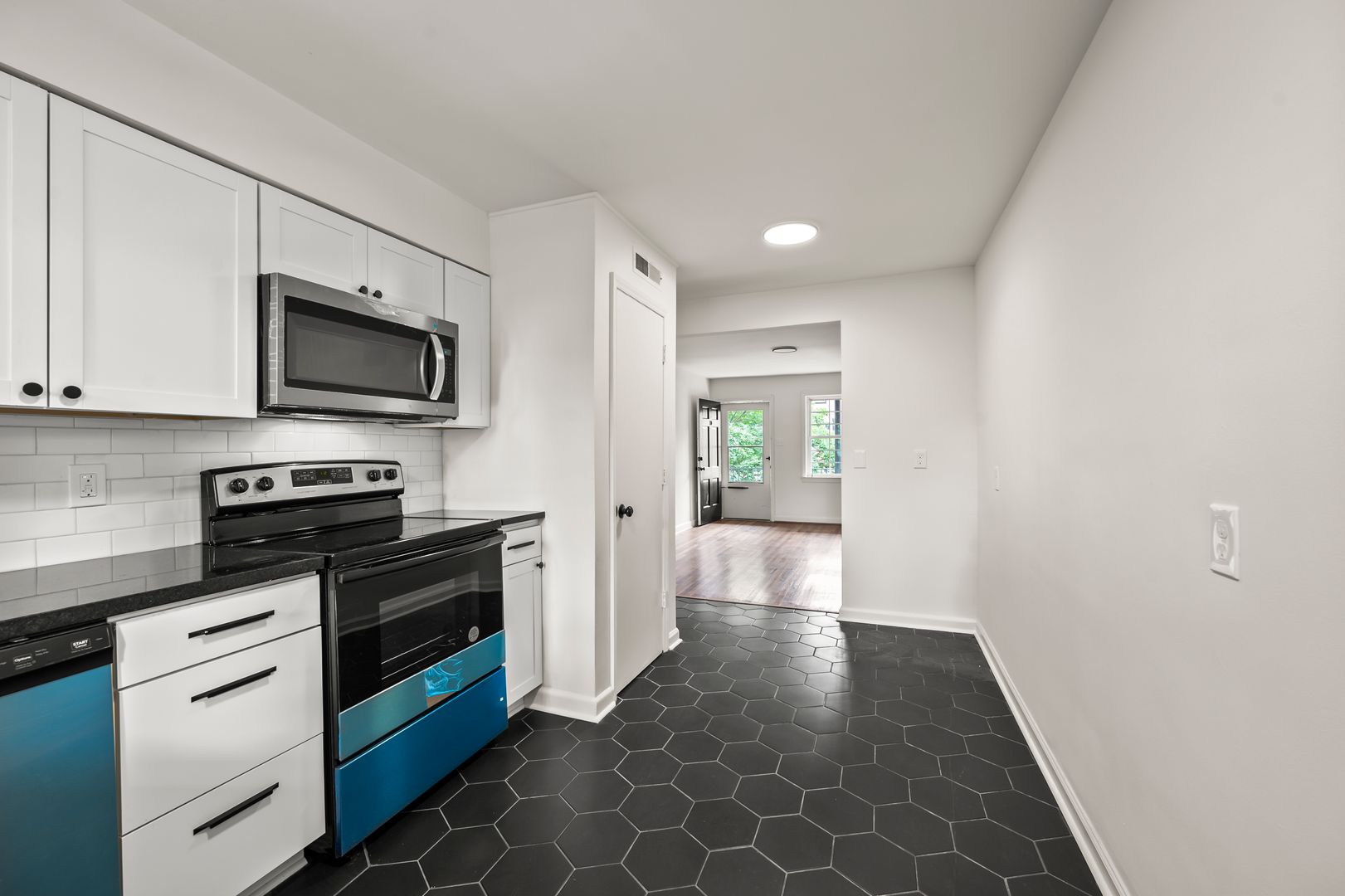 Winston-Salem Apartment: 1640 W Northwest Blvd