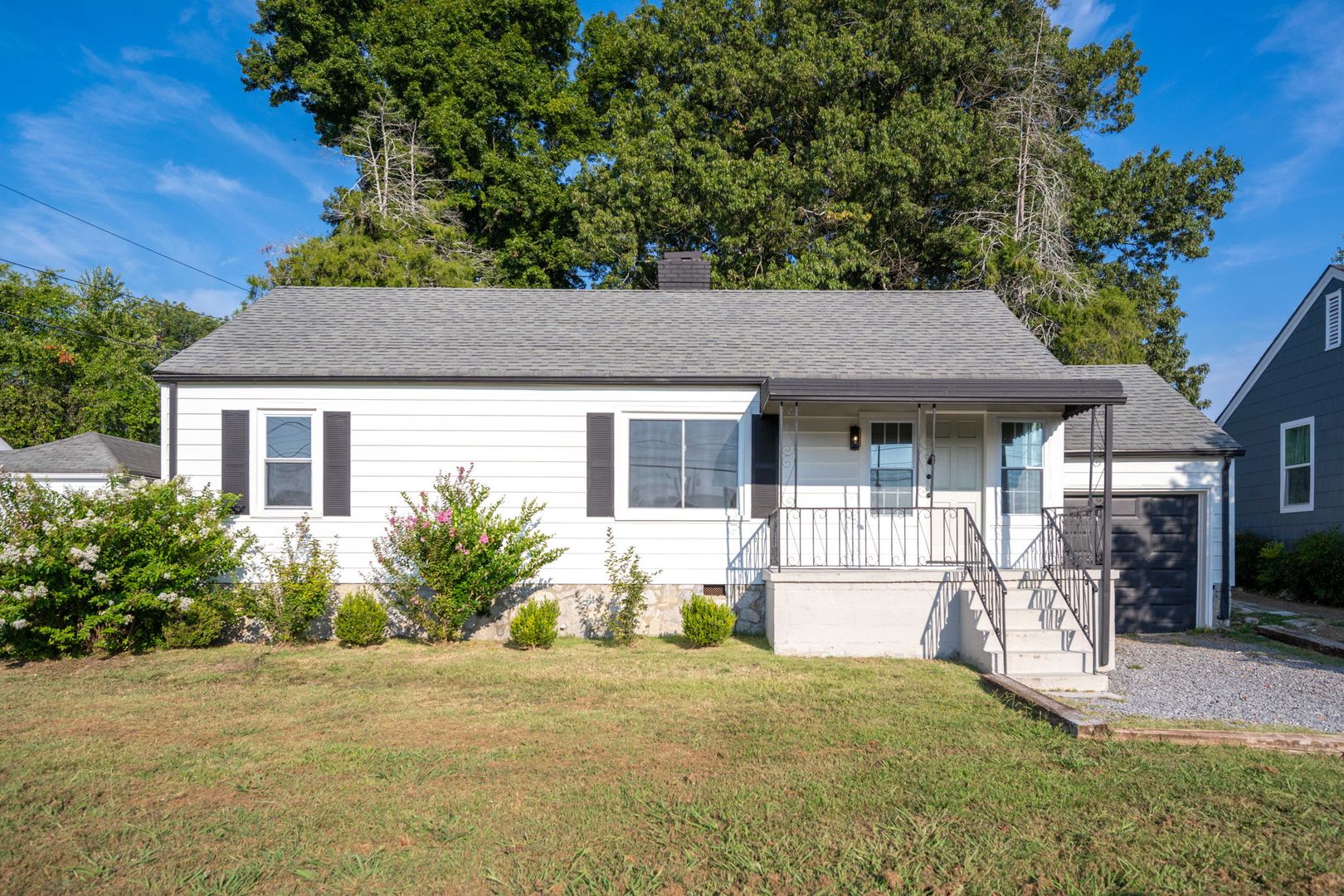 Chattanooga House: 1511 Springvale Rd