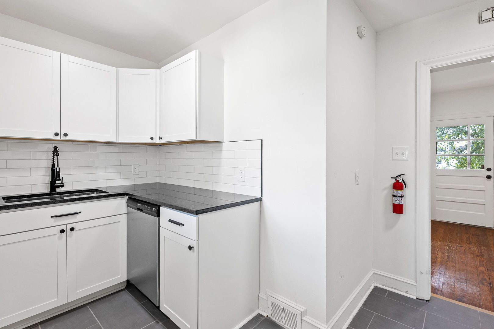 Winston-Salem Apartment: 209 N Spring St