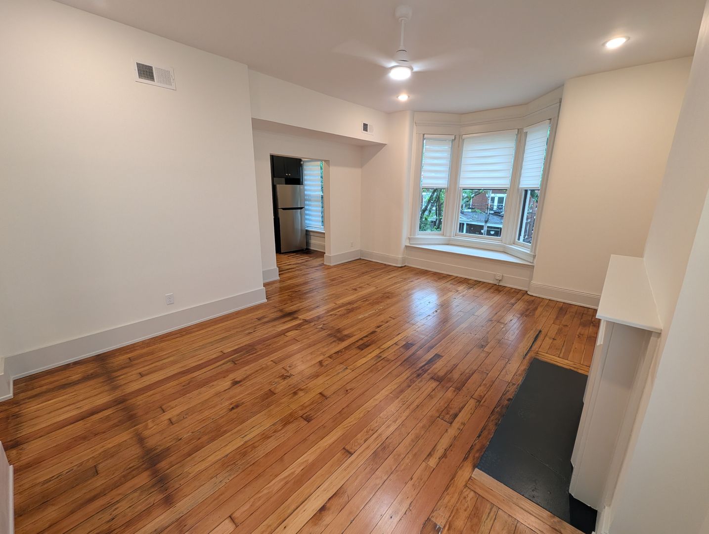 Covington Apartment: 521 Garrard St - Apartment 3
