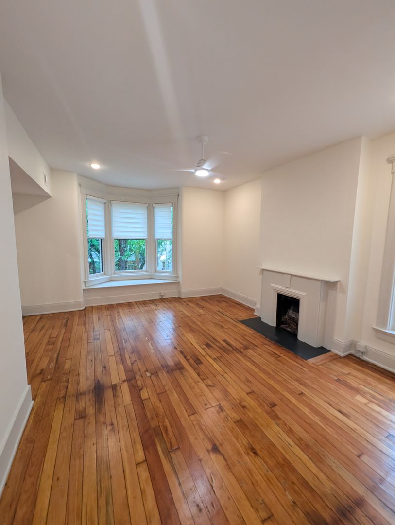 Covington Apartment: 521 Garrard St - Apartment 3