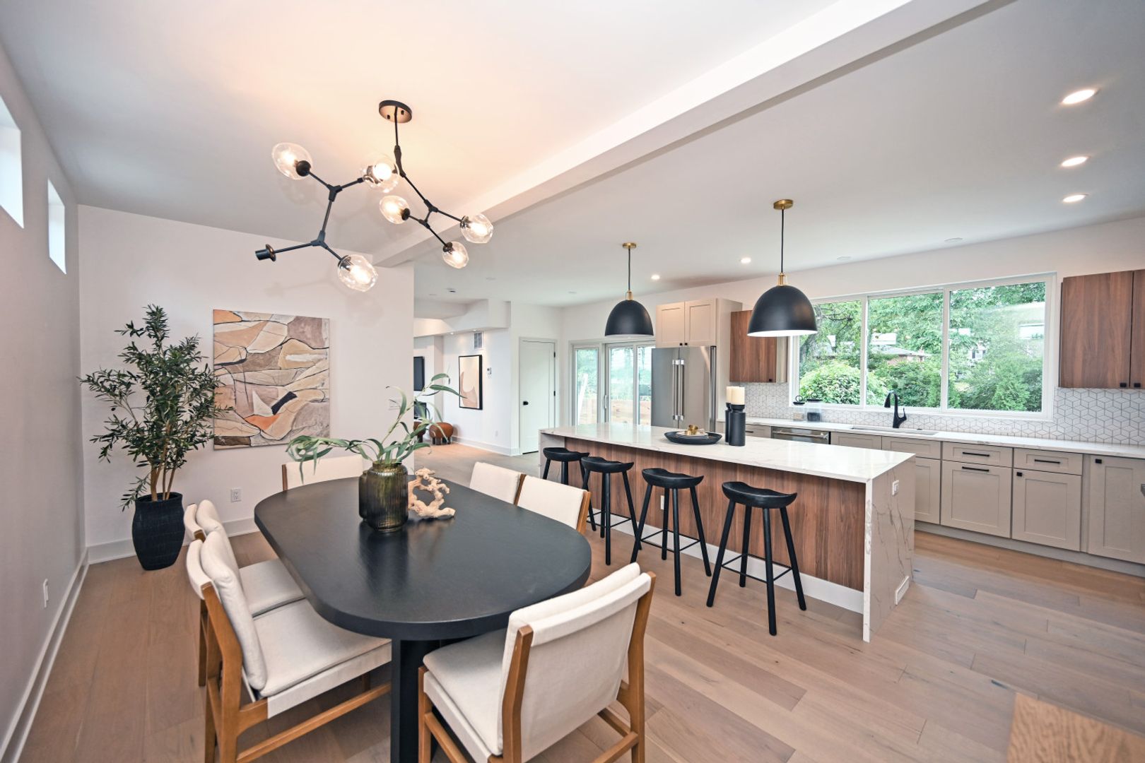 Cincinnati House: 3021 Wasson Rd