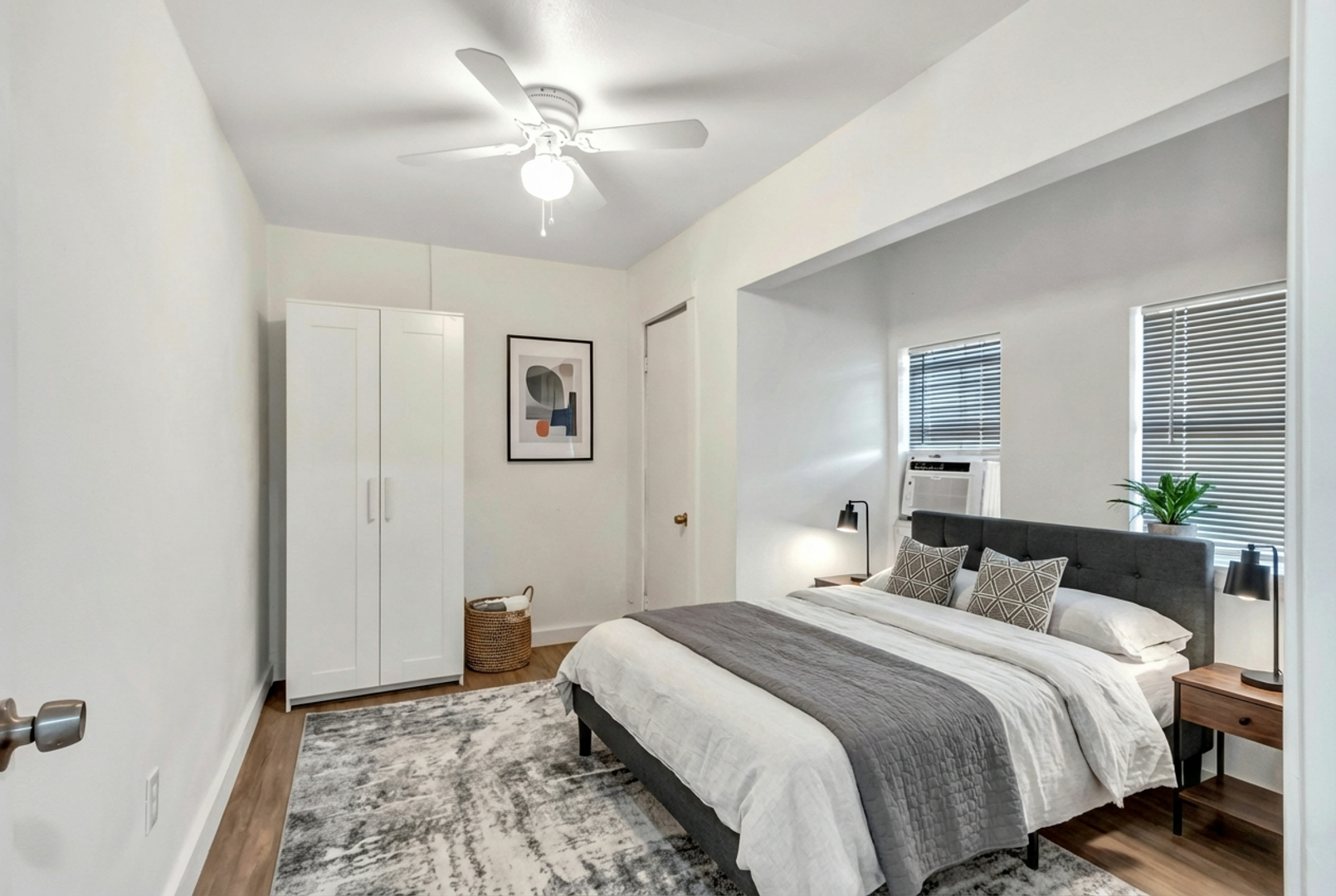 Canton Apartment: 397 Willis Point st