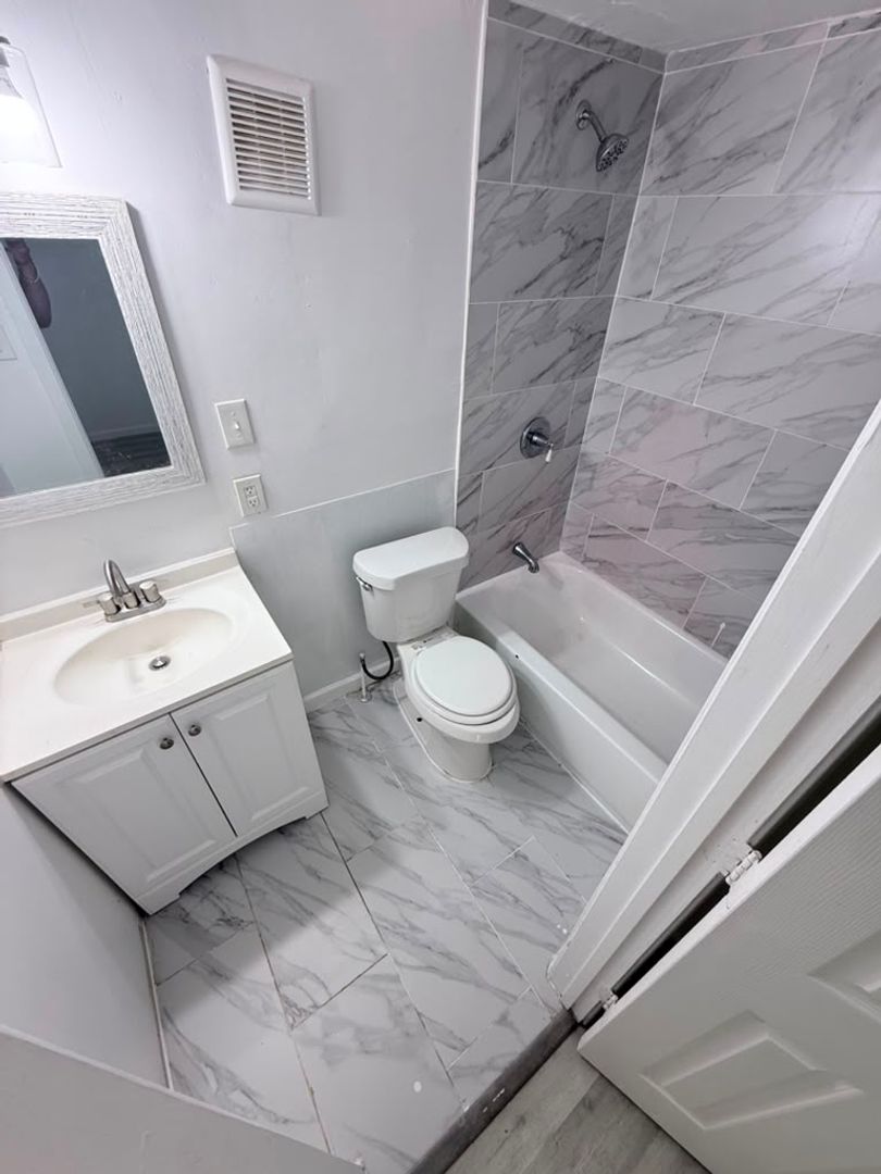 Comfortable and affordable Living in a Great Community 4 of 9