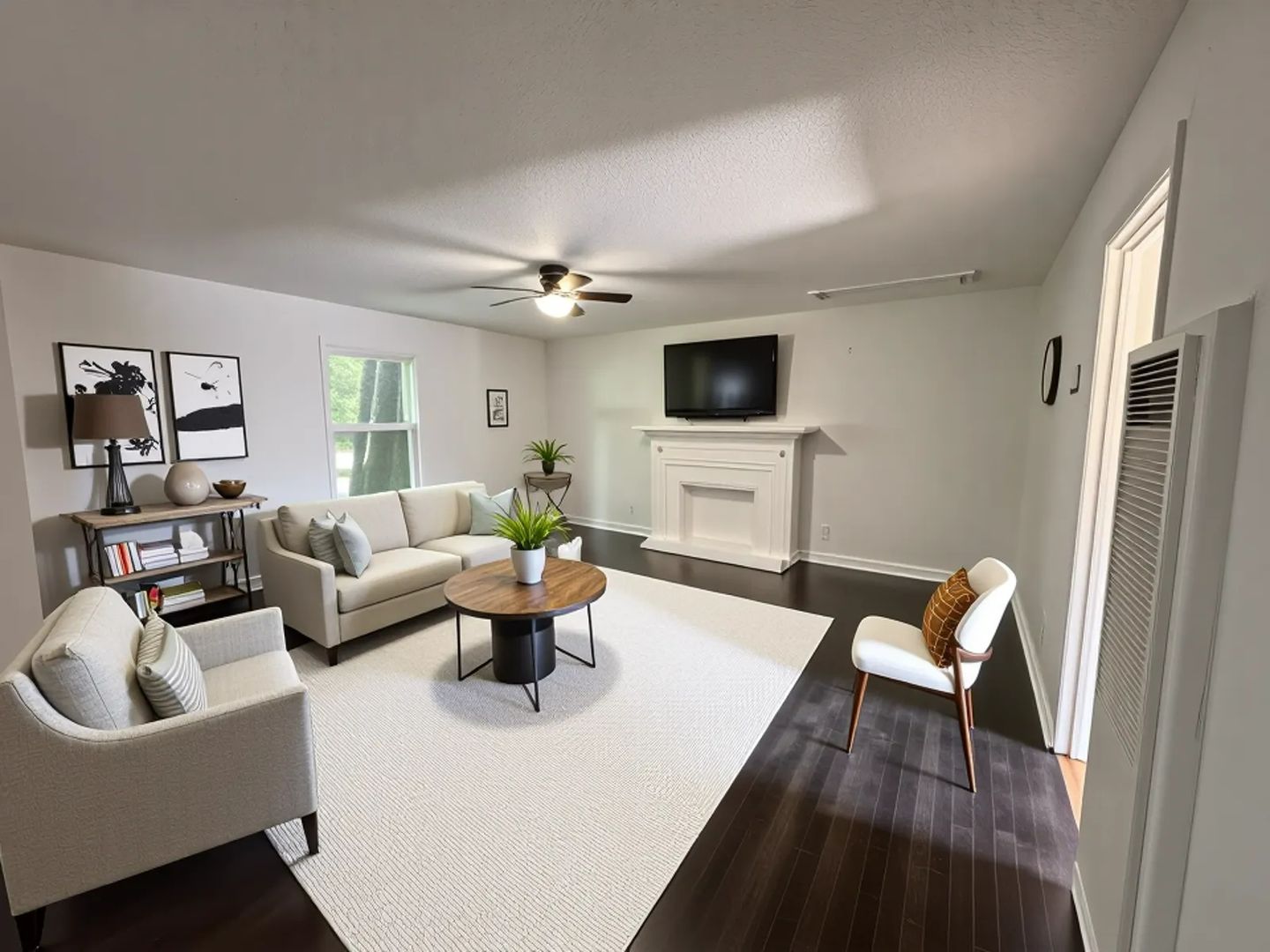 Kaufman Apartment: 400-402 N. Jefferson