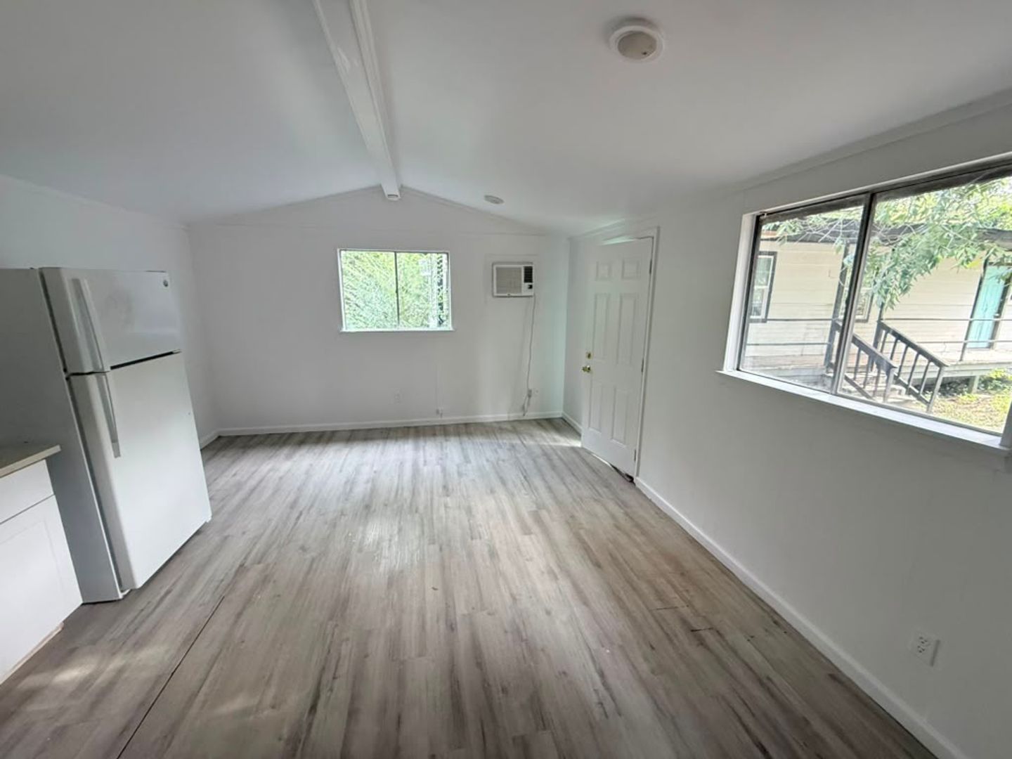 Comfortable and affordable Living in a Great Community 6 of 9
