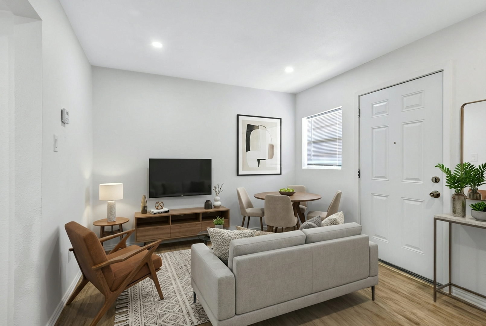 Fort Worth Apartment: 901 Bessie St, Fort Worth, TX 76104