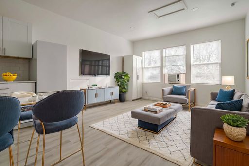 Modern 1-Bedroom Loft – Prime Fort Worth Location