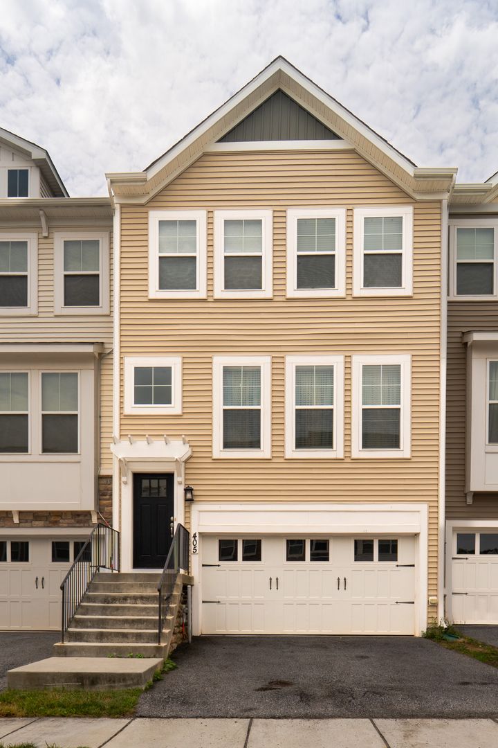 Glen Burnie Townhome: 405 Ocracoke Way