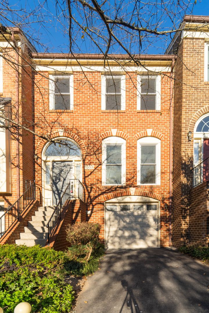Rockville Townhome: 1553 Templeton Pl