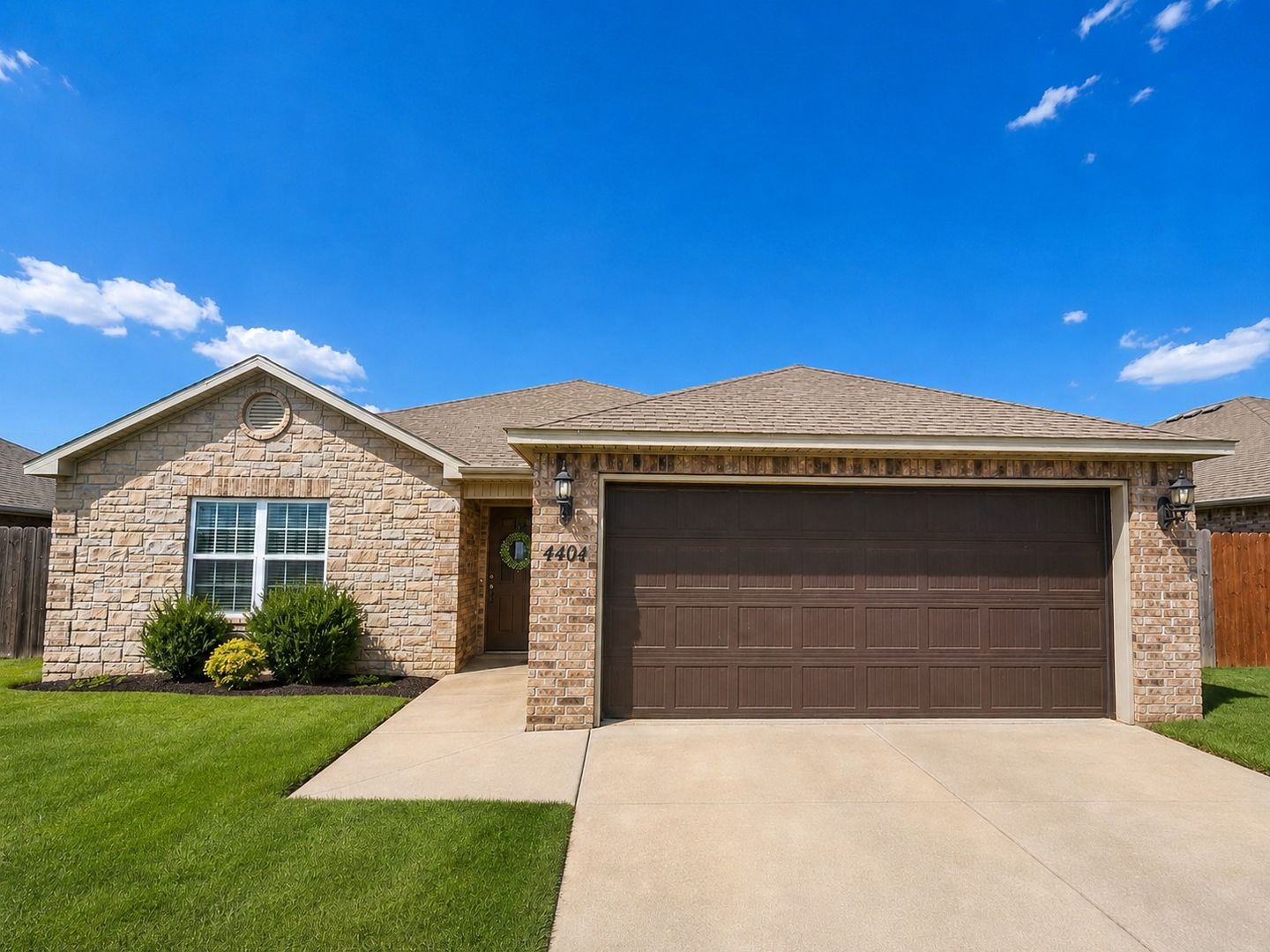 Bentonville House: 4404 SW Comstock Ave