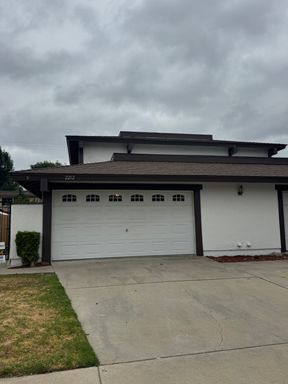 3 Bed, 2 Bath- 2212 E. Avalon Ave. Santa Ana – photo 1