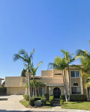 1 Bed, 1 Bath Upstairs Apartment - 17762 Paseo Circle #C – photo 1