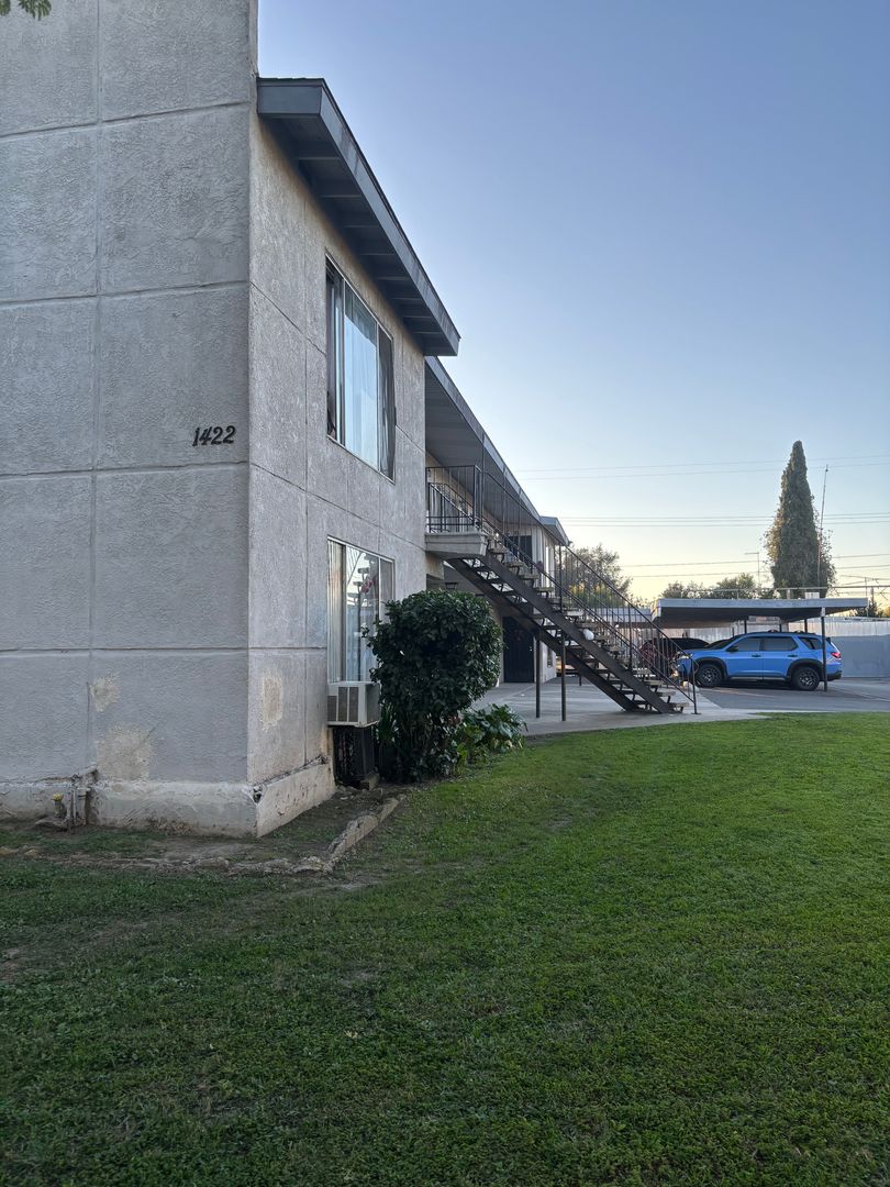 Santa Ana Apartment: 1414-1415 and 1422-1451 S. Townsend Street