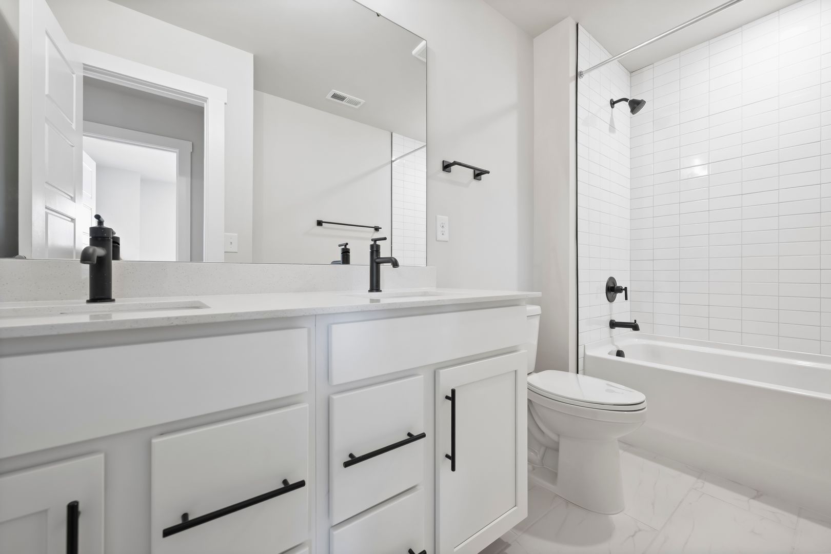 Charlotte Apartment: 8105 Shinkansen Dr