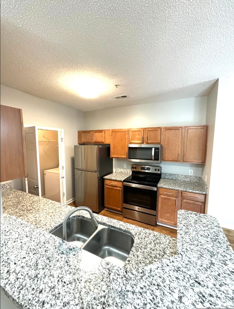 Fort Mill Apartment: 315 Flint Hill Rd