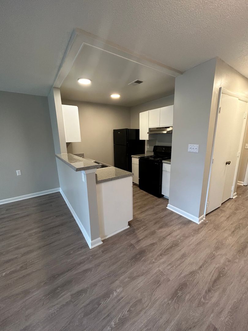 Fayetteville Apartment: 1033 Appamattox Ct
