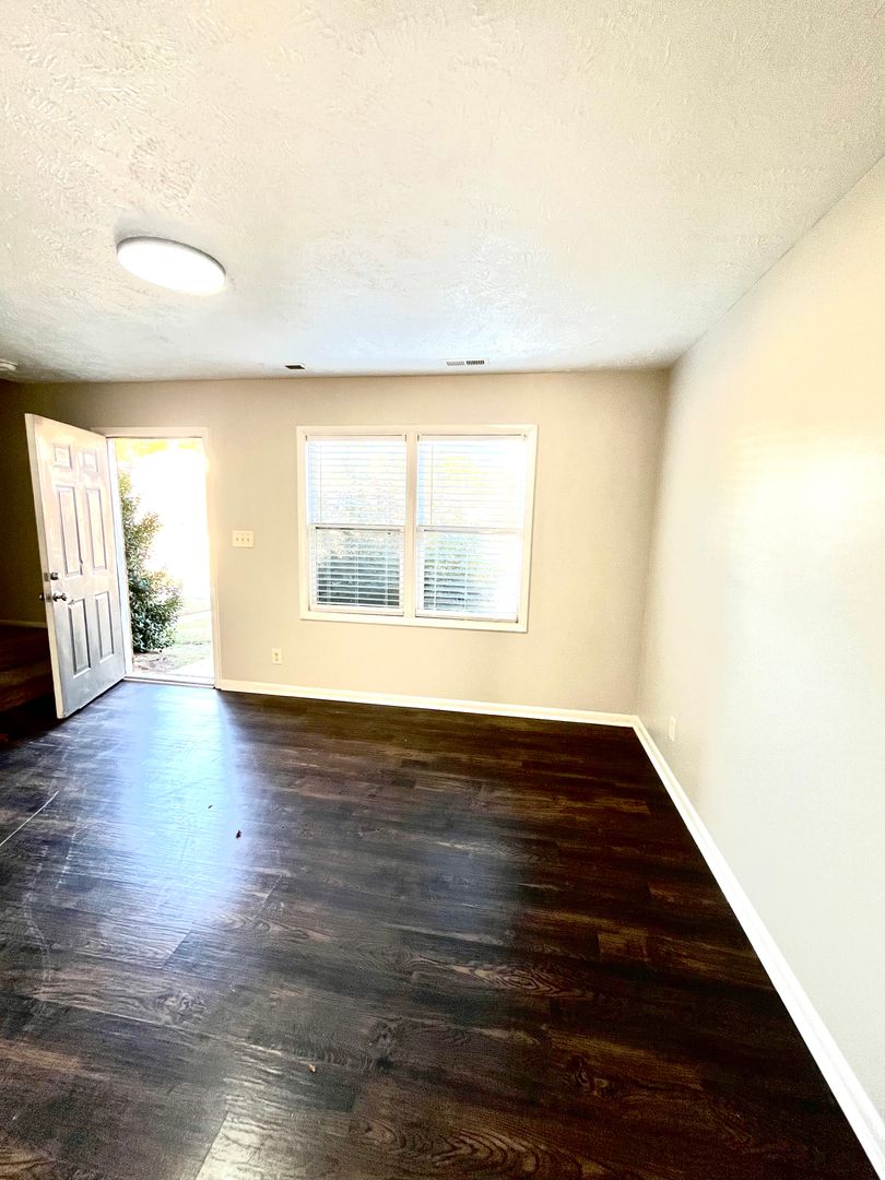 Fayetteville Apartment: Windy Hill Cir