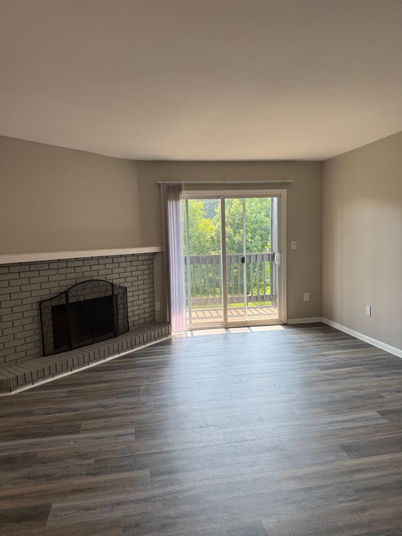 Asheville Apartment: 130 N Ridge Dr