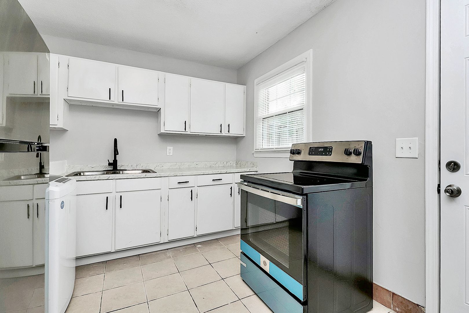 Charlotte Apartment: 314 Clarence Street