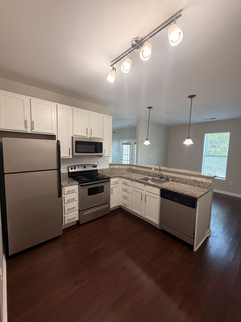 Charlotte Apartment: 4310 Park Rd