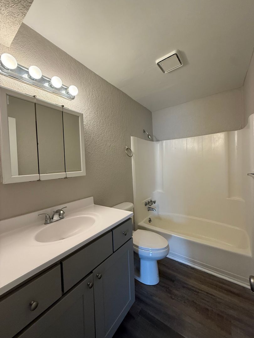 Ridge View Apartments 5 of 11