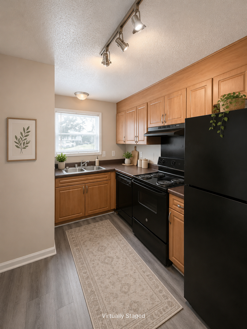Jacksonville Apartment: 301 Village Drive