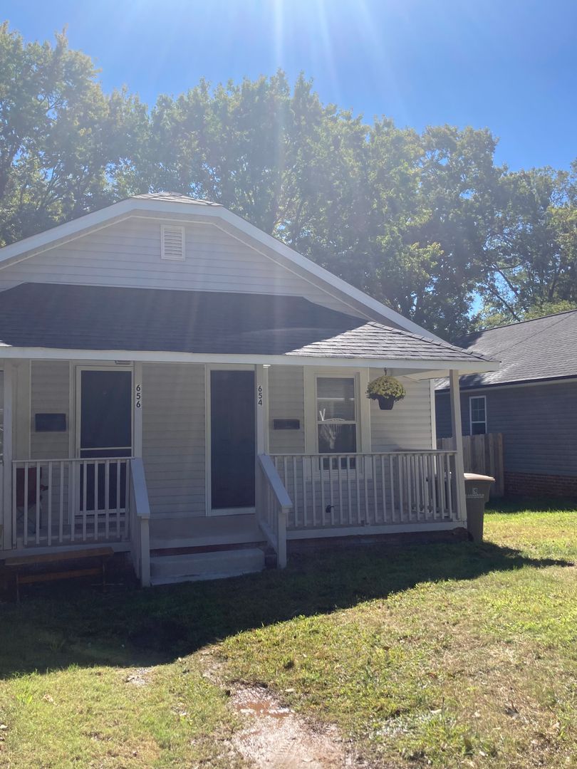 Kannapolis Apartment: Wilson Street